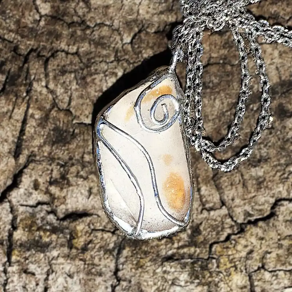 Romantic Sea Glass Pendant - Japan Sea glass