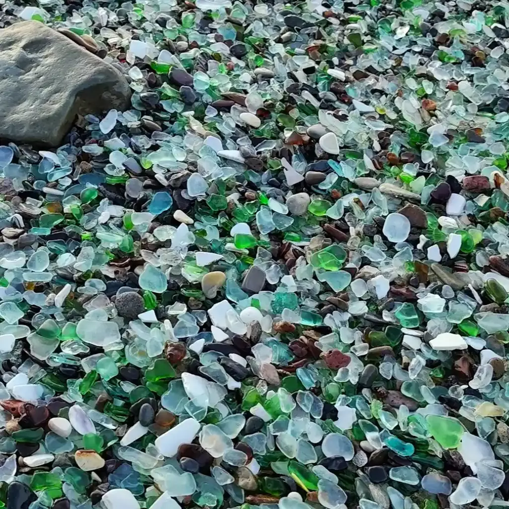 Russian Glass Beach (Ussuri Bay)