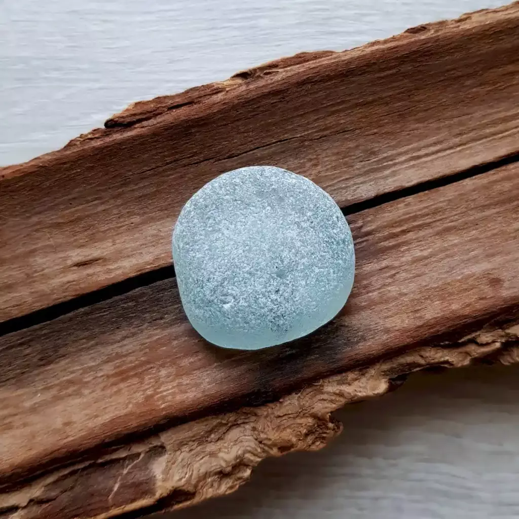 Rare UV sea glass bottom